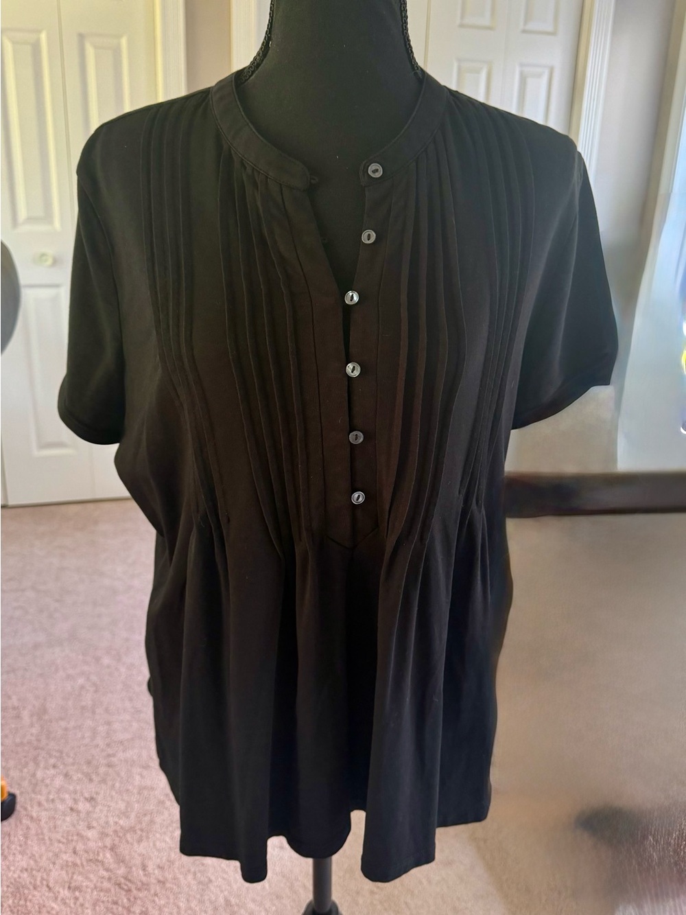 Lands End Women’s Black Pleated Button-Front Short Sleeve Top